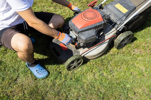 prepare to change lawn mower oil