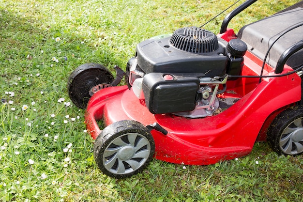 lawnmower with gasoline engine will cut lawn 100800 4615