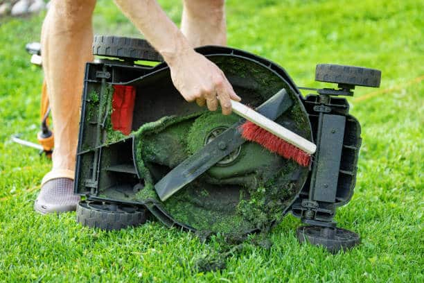 How to Change a Toro Lawn Mower Blade